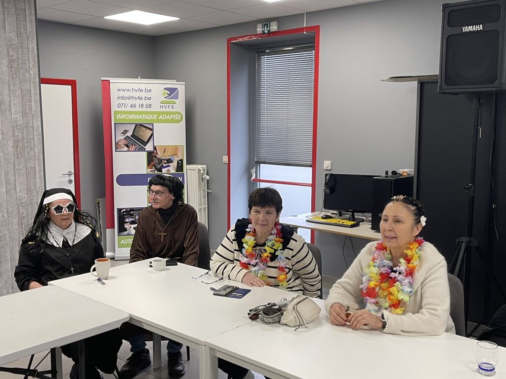 de gauche à droite: Nathalie M., Gérard, Fabienne, Nathalie T.